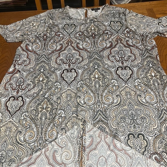 Cocomo Woman Paisley Print Tulip Split Hem Short Sleeve Tunic Top Sz 2X Stretchy - Picture 5 of 15